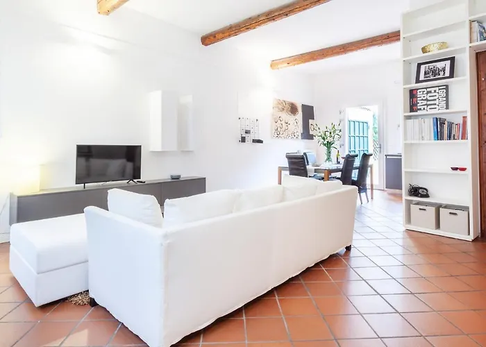 Apartment Guesthost - L'angolo Segreto Nel Pieno Centro Di *