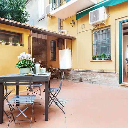 Guesthost - L'angolo Segreto Nel Pieno Centro Di * Ferrara