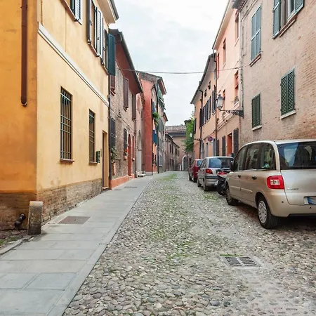 Guesthost - L'angolo Segreto Nel Pieno Centro Di 아파트 *