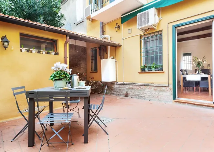 Guesthost - L'angolo Segreto Nel Pieno Centro Di * Ferrara