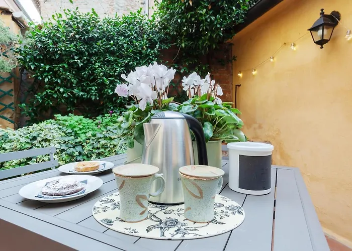 Guesthost - L'angolo Segreto Nel Pieno Centro Di